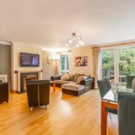 Appartement Stunning 2-Bed Dunstaffange Paint House Dublin