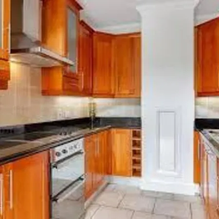 Stunning 2-Bed Dunstaffange Paint House *