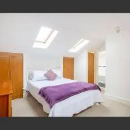 Stunning 2-Bed Dunstaffange Paint House Appartement *